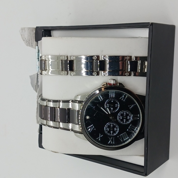 I.N.C Men's Two-Tone Watch & Bracelet 42mm Gift Set - Picture 6 of 6